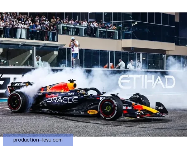 F1赛季最新动态:车队阵容调整与技术创新引发广泛关注 F1赛季最新动态:车队阵容调整与技术创新引发广泛关注