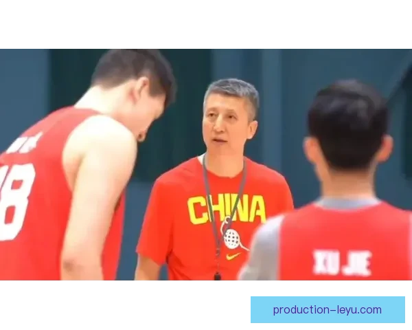 中国男篮新帅亮相备战奥运预选赛年轻阵容冲击新突破赛季规划引关注 中国男篮新帅亮相备战奥运预选赛年轻阵容冲击新突破赛季规划引关注