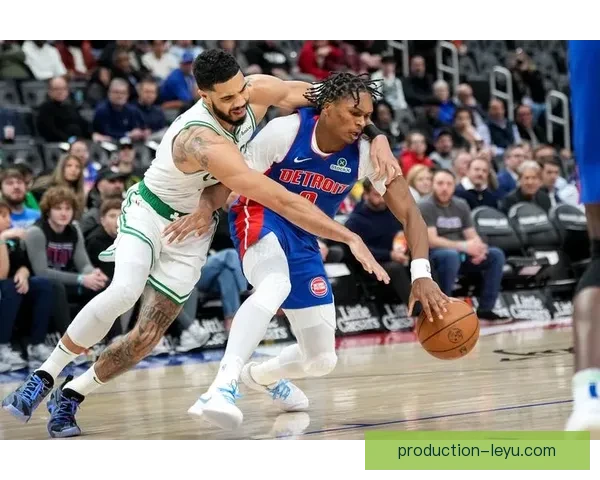 活塞年轻核心全面进化新赛季重建计划引发联盟关注与期待升温态势