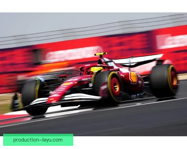 F1赛季最新动态：红牛车队表现抢眼 汉密尔顿迎接新挑战