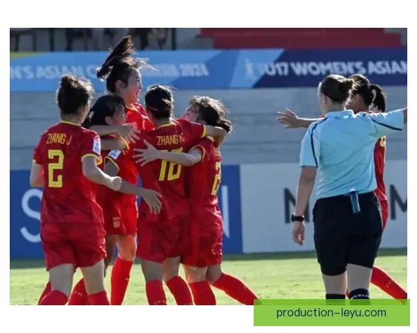 世界杯热度持续升温，中国球员表现抢眼引发国内外广泛关注