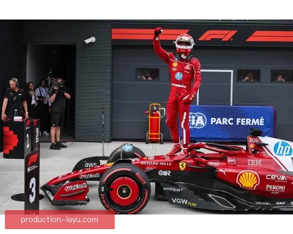 F1赛季最新动态：顶级车队激烈角逐冠军榜单风云